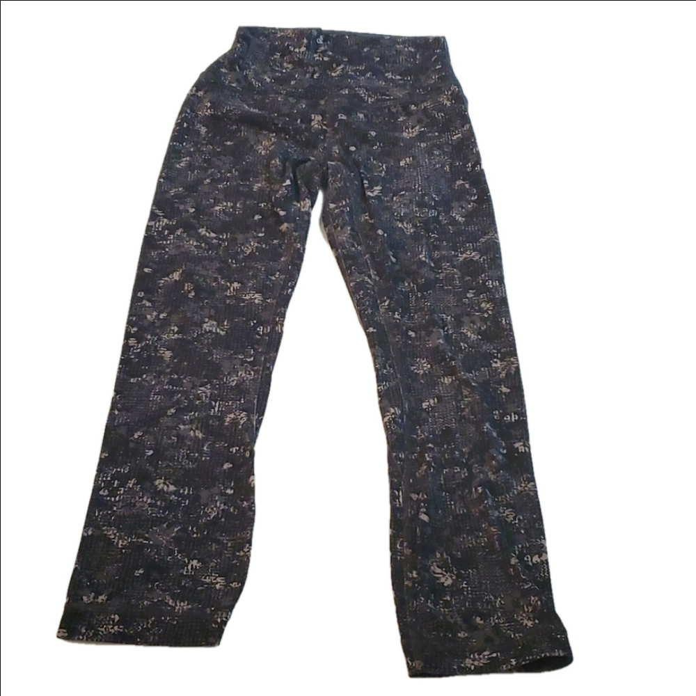 #1264 Lululemon align leggings  size 0 b1023.